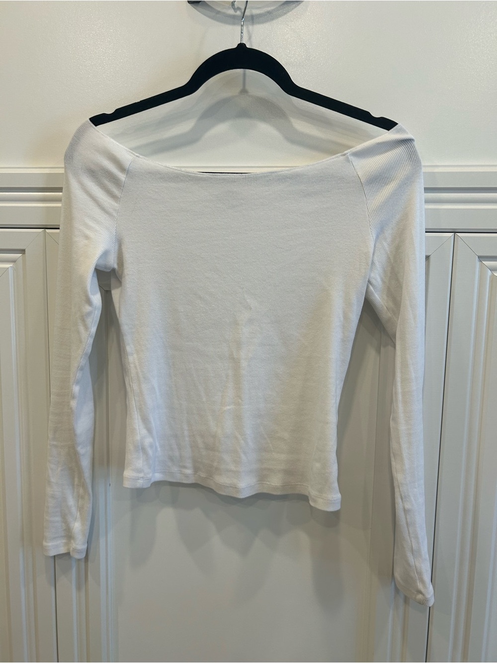 Aritzia TNA off shoulder long sleeve White Long Sleeve t shirt